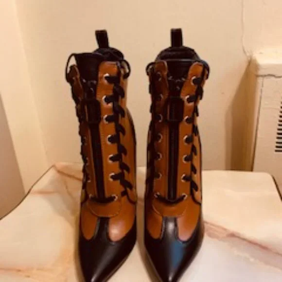 AZALEA WANG Inherit The Crown Lace Up Boots - Picture 8 of 13